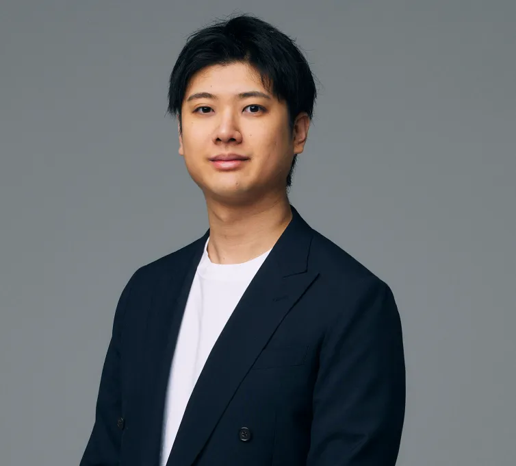 マーケティング本部 掛 悠太郎